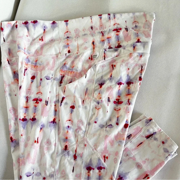 Fabletics Oasis PureLuxe High-Waisted 7/8 Legging 2X (18-20) White/Multicolored - Picture 7 of 13